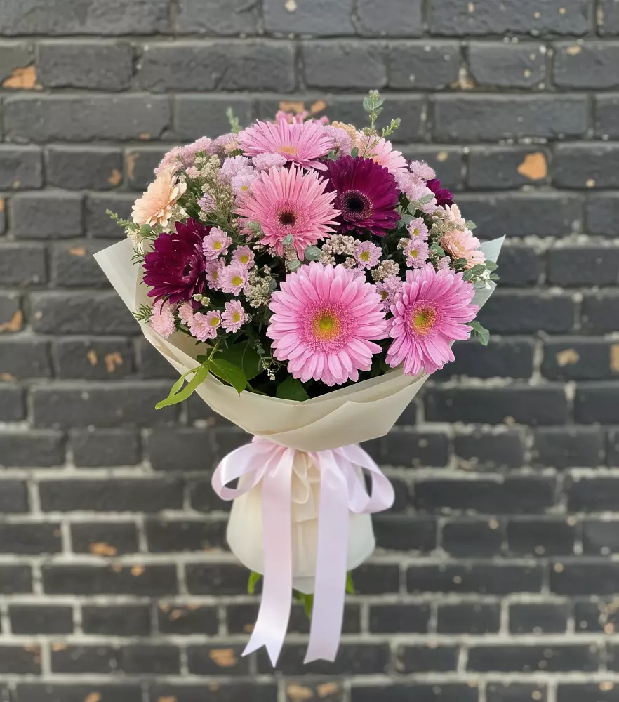 Букет цветов из: Герберы и Хризантемы в Зырянском
