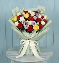 Букет цветов из:  Розы в Зырянском