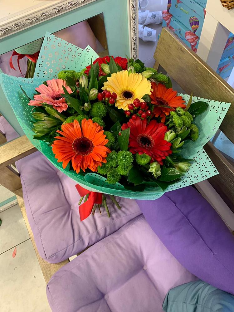 Букет цветов из: Герберы, Хризантемы и Альстромерии в Зырянском