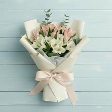 Букет цветов из:  Альстромерии #REPLACE_PRED# Зырянском