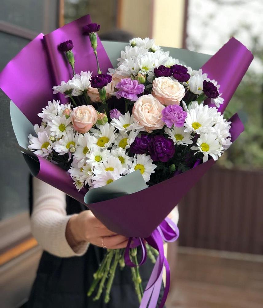 Букет цветов из: Хризантемы, Гвоздики и Розы в Зырянском