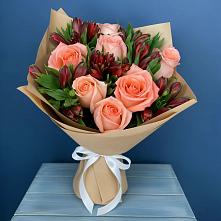 Букет цветов из:  Розы и Альстромерии в Зырянском