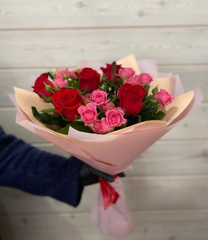 Букет цветов из: Розы в Зырянском