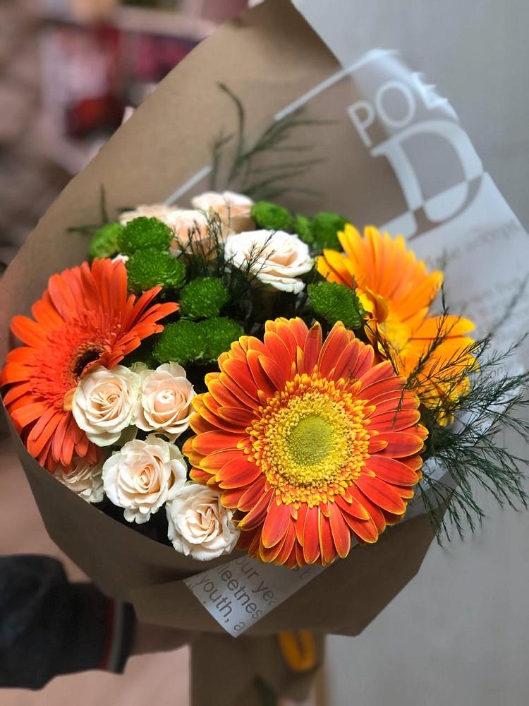 Букет цветов из: Герберы, Хризантемы и Розы в Зырянском