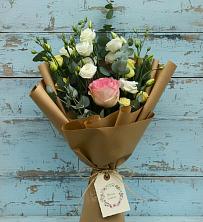 Букет цветов из:  Розы и Лизиантусы в Зырянском