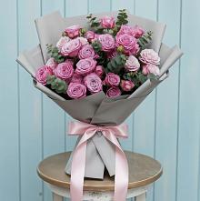 Букет цветов из:  Розы #REPLACE_PRED# Зырянском